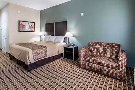 Deluxe King Suite