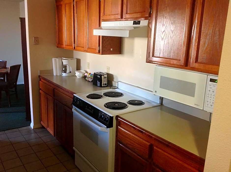Hawthorn Suites by Wyndham El Paso Airport