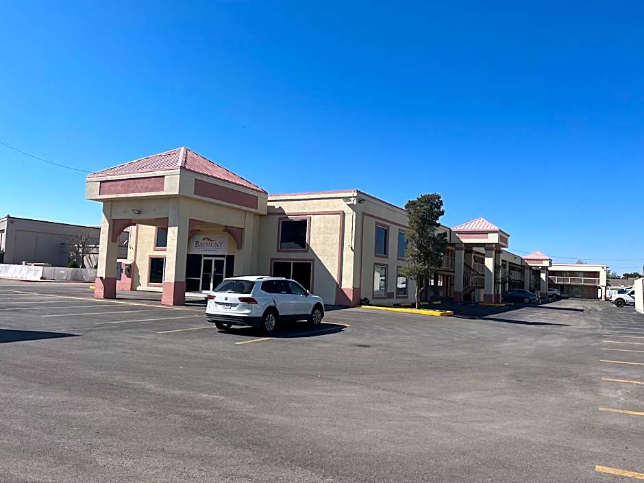 Baymont Inn