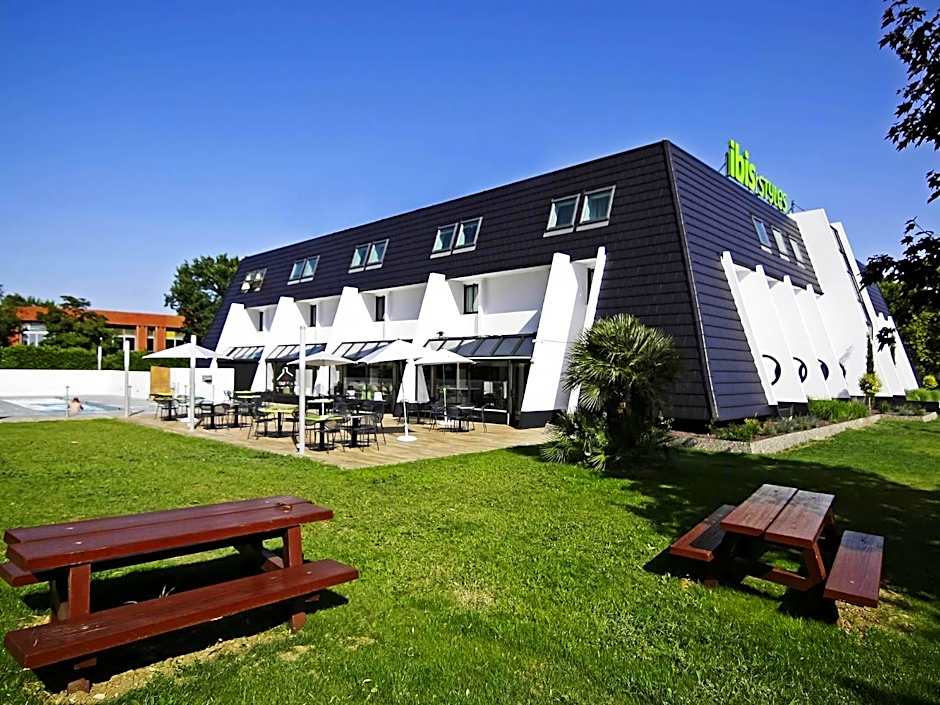 Ibis Styles Toulouse Labege