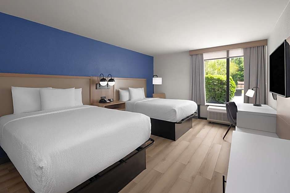 La Quinta Inn & Suites by Wyndham Myrtle Beach