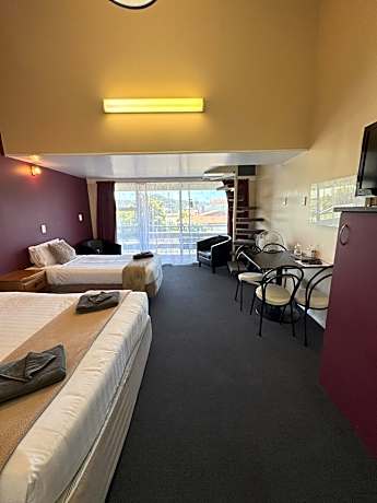 Executive One-Bedroom Mezzanine