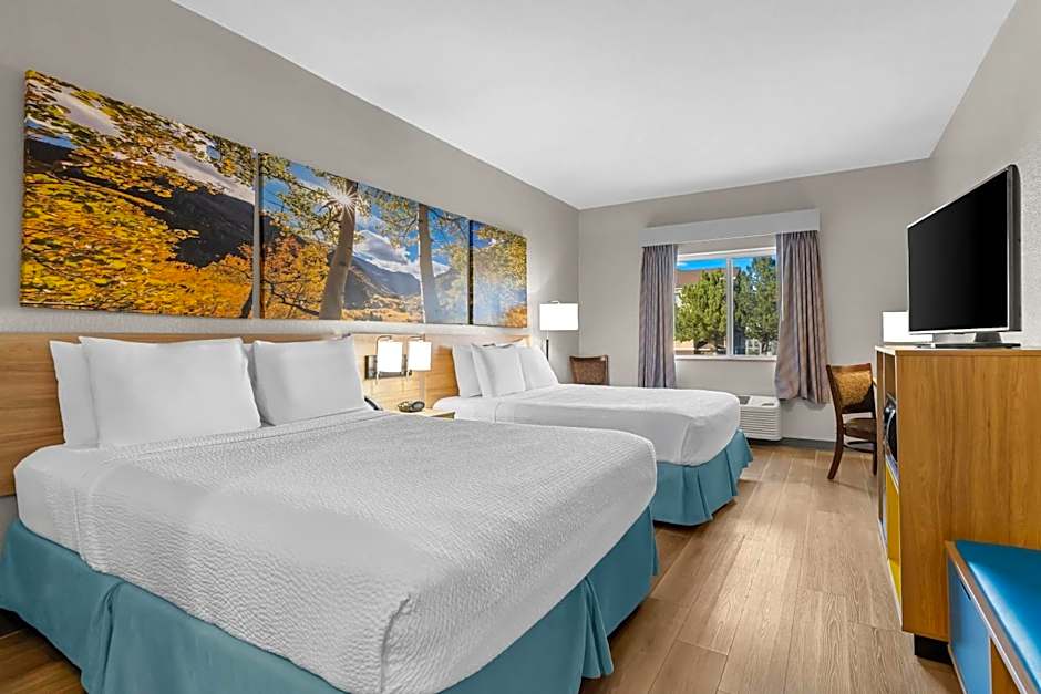 Days Inn & Suites by Wyndham Castle Rock
