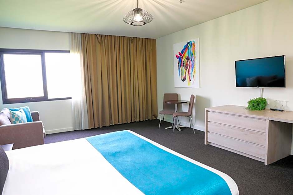 Mantra Melbourne Melton