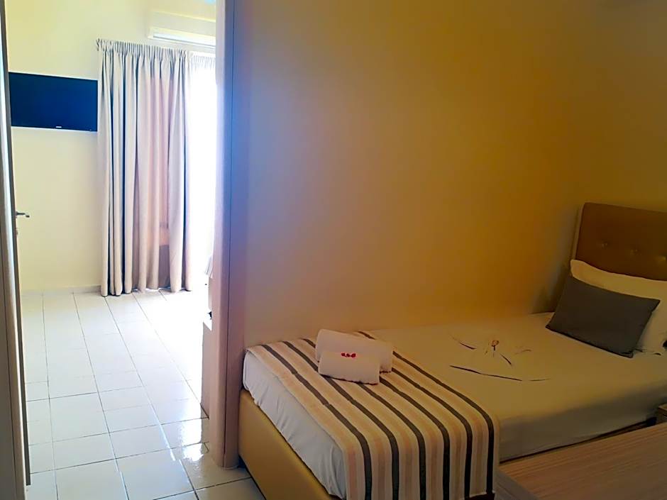 Thalia deco City & Beach Hotel