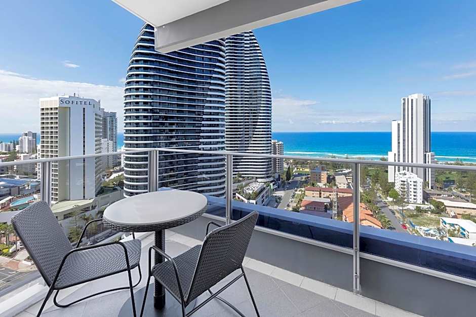Meriton Suites Broadbeach