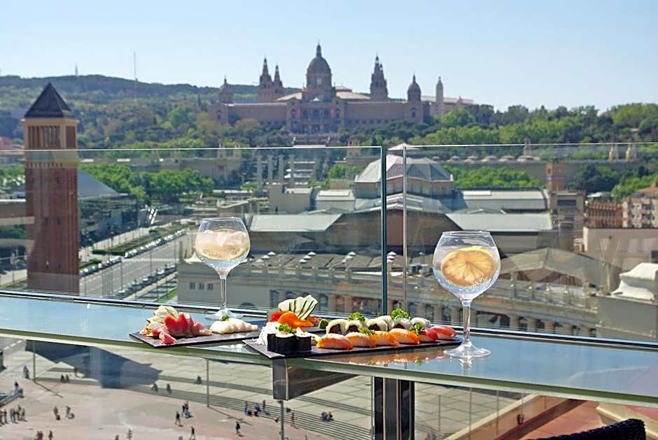 Catalonia Barcelona Plaza