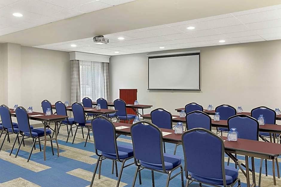 Hampton Inn By Hilton Atlanta/Newnan