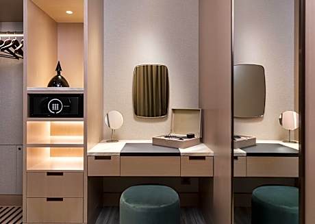 Executive Suite (1 King Bed)