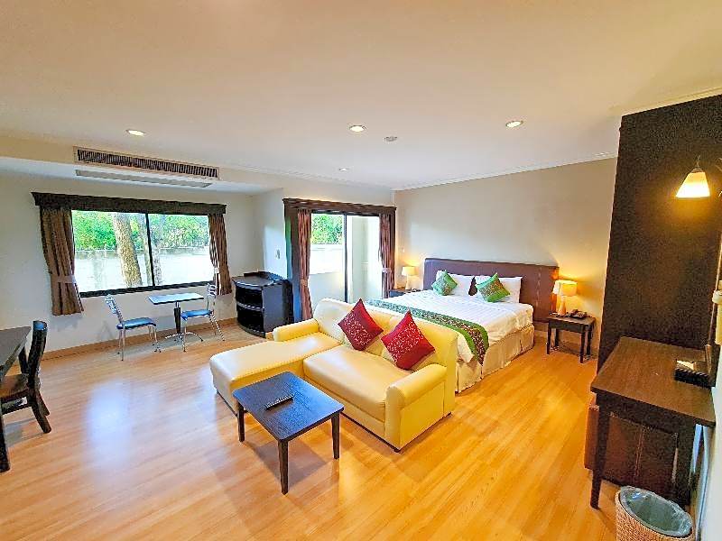 Grand Garden Hotel & Residence