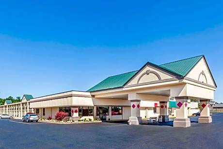 Ramada Hotel & Conference Center by Wyndham Grayling