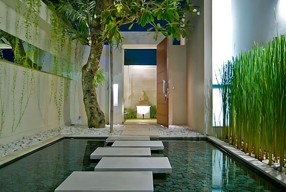 Chandra Bali Villas