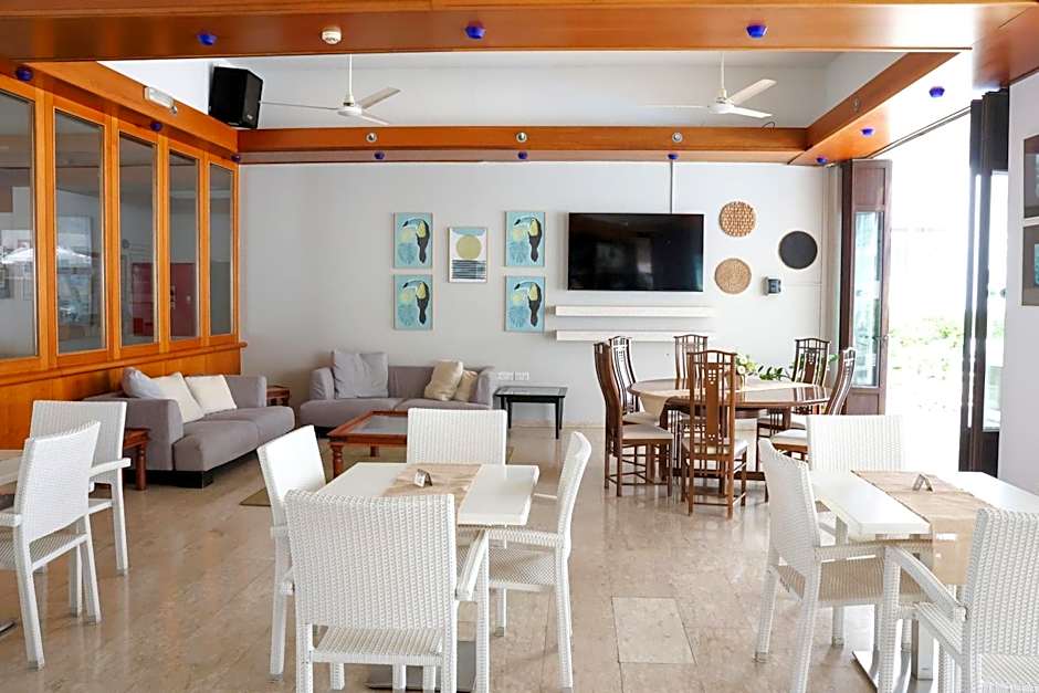 Senator Hotel Apartments