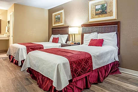 2 Double Beds, Smoking