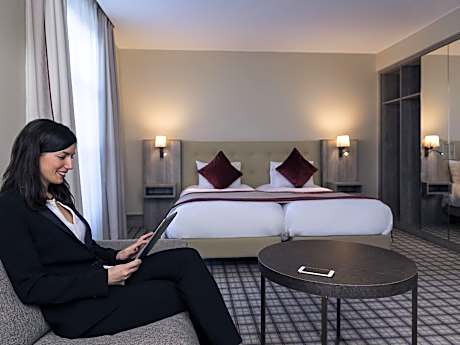 Classic room with 1 double bed or 2 single beds + 1 single bed or 1 sofa bed