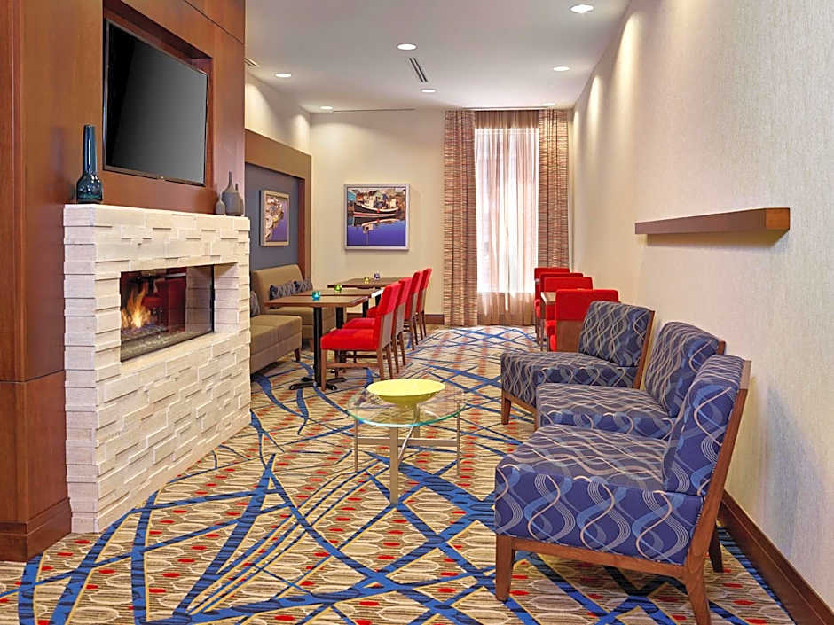 Hampton Halifax Downtown