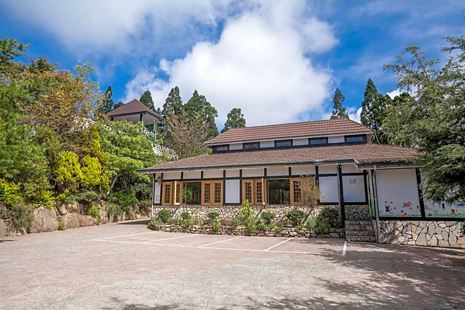 Naluwan Villa