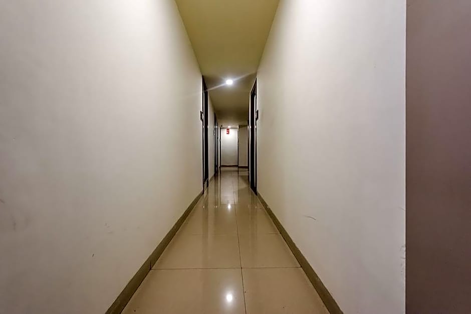 OYO Hotel Sarovar Grand