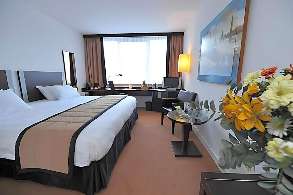 Progress Hotel