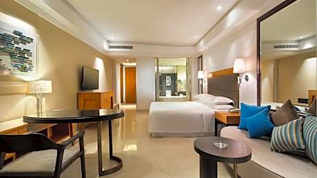 Superior King Room with Ocean View