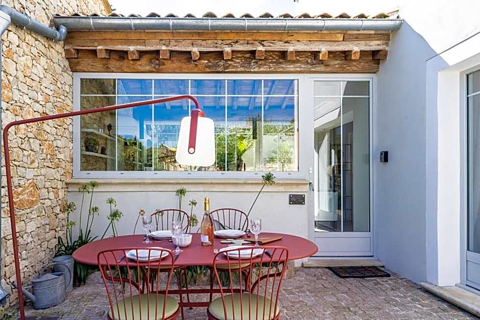 Secret d'Uzès - Le Duché - Piscine chauffée et Jacuzzi