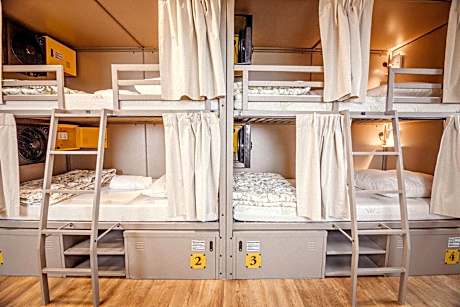 Bed in 4-bed QUIET Dorm