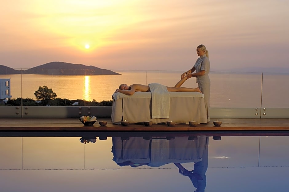 Elounda Beach Hotel & Villas, a Member of the Leading Hotels of the Wo