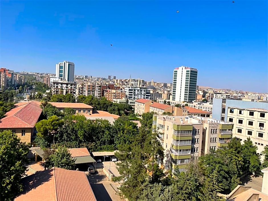 KANÇUL HOTEL TASTEPELER