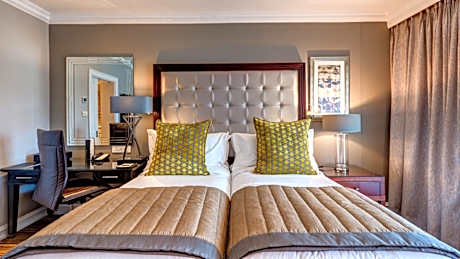 Classic Twin Room
