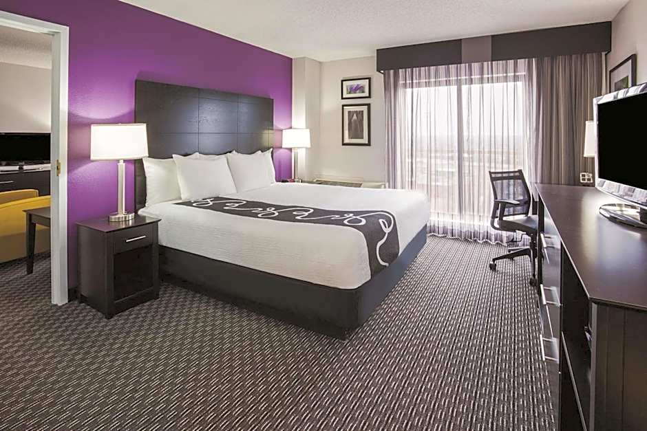 La Quinta Inn & Suites by Wyndham Minneapolis Bloomington West