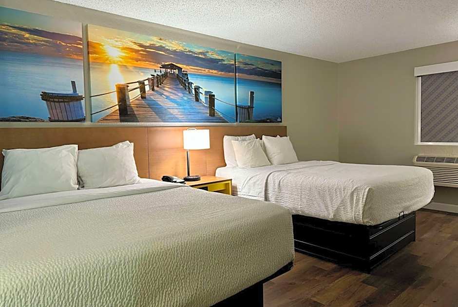 Days Inn by Wyndham Sarasota I-75