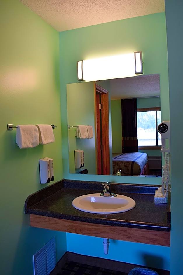 Snelling Motor Inn