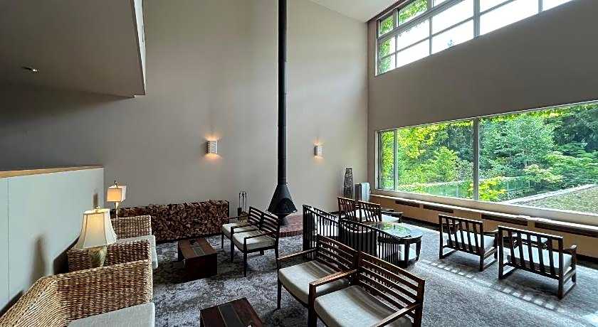 Suichokan (Female Only)