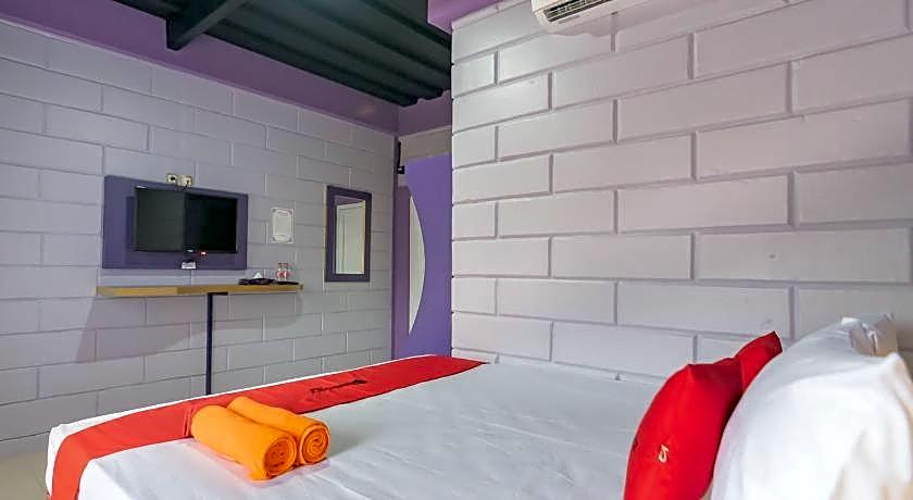 RedDoorz @ Cipanas Garut