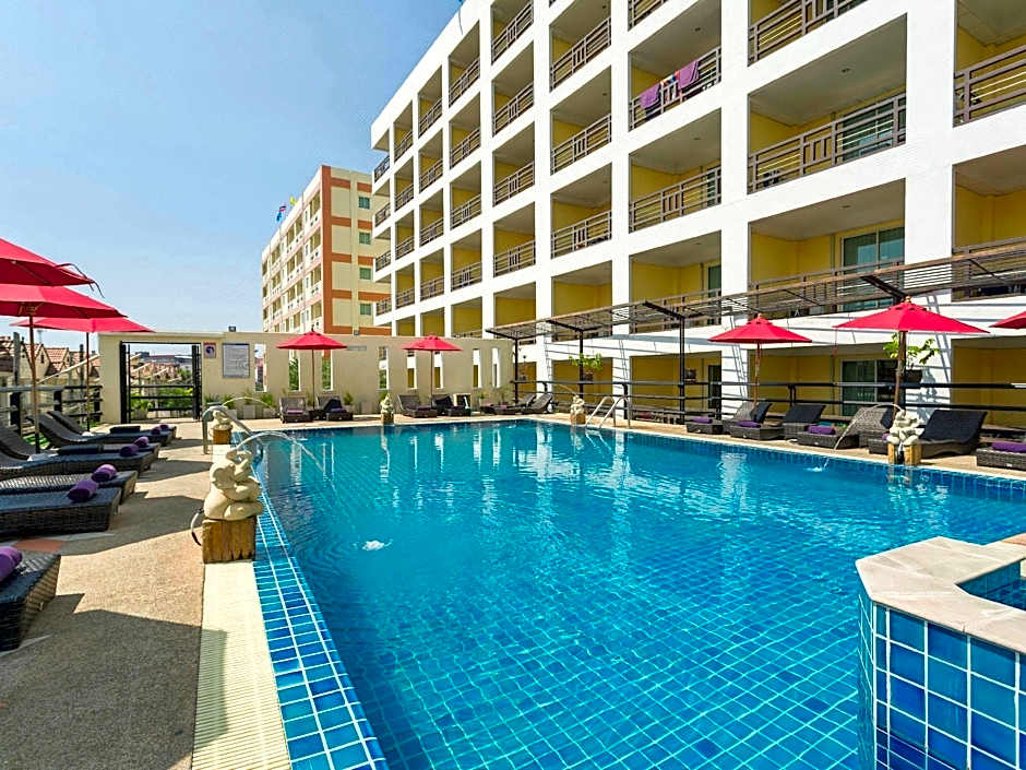 Golden Sea Pattaya