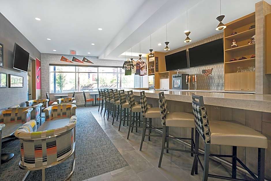 TownePlace Suites by Marriott Phoenix Glendale Sports & Entertainment District