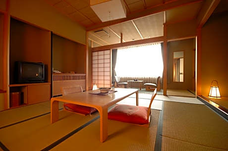 Japanese-Style Deluxe Room