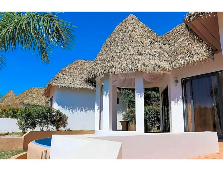 Safari Hotel and Villas powered by Cocotel