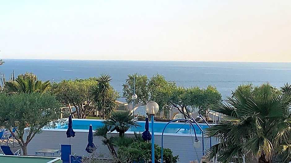 Hotel Casa Adolfo Ischia