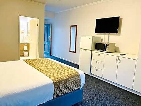 Queen Room - Non Smoking/Ground Floor