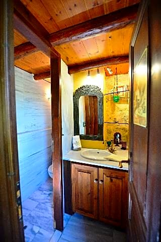 VIGLATORAS TRADITIONALS APARTMENTS