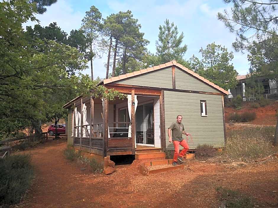 La Colline des Ocres Village de vacances 3 étoiles