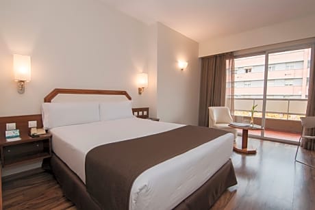 DOUBLE ROOM SINGLE USE