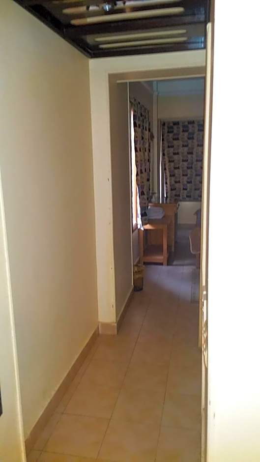 Applicators Hotel