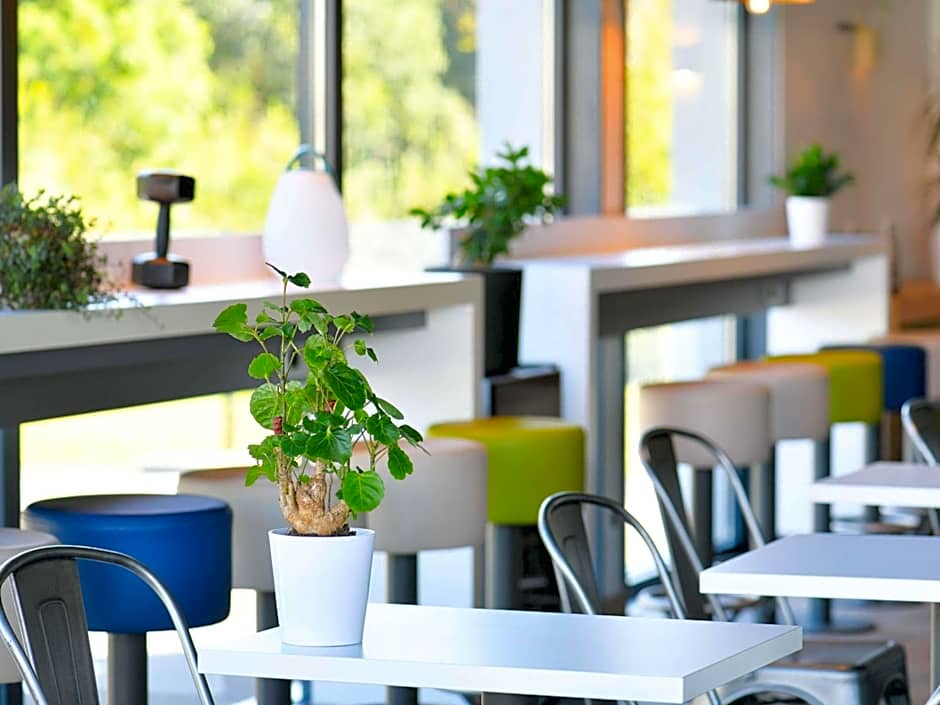 ibis Budget Mâcon Crêches