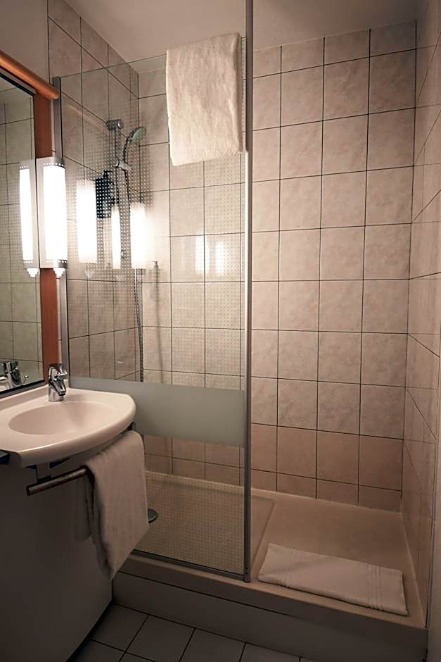 ibis Saintes