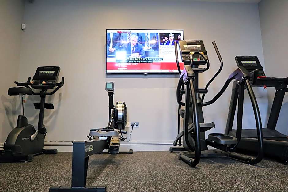 Holiday Inn Express Belfast City Queens Quarter By IHG