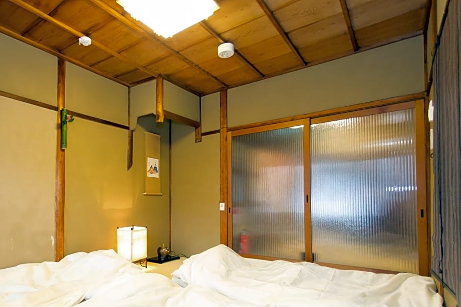Guest House Kyorakuya Kinkakuji