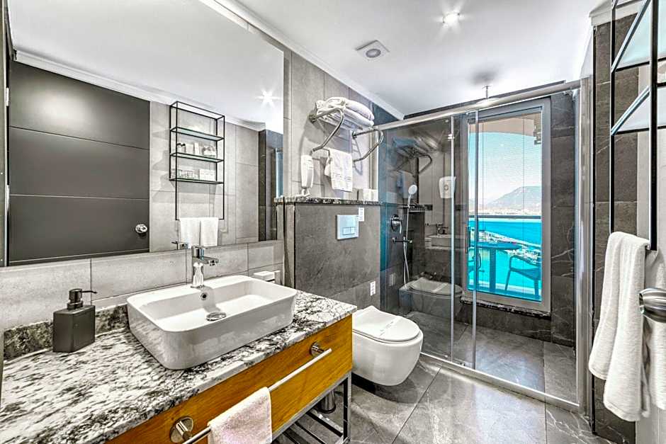 Numa Port Hotel