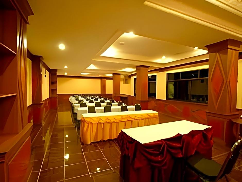 Phuthong Place